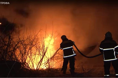 (VIDEO) UDARIO U TV TORANJ U UKRAJINI: Srušio se helikopter! SVI POGINULI!