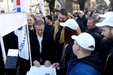 STEFANOVIĆ U BOLJEVCU: Jednako ćemo ulagati u svaki deo Beograda