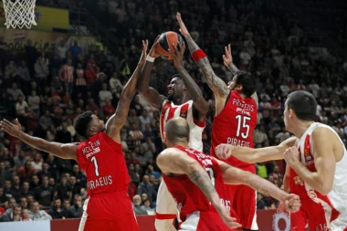 Kraj jedne ere: Legenda napustila Olimpijakos!