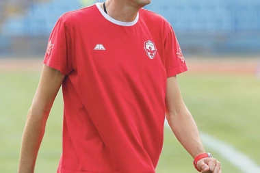 DRAGAN ŠARAC SAHRANIO MAJKU: Porodica se odrekla mladića koji je zaklao baku!