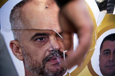 Rama ne da fotelju: Ne idem sa vlasti zbog zahteva opozicije