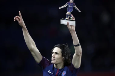 Kavani pakuje kofere