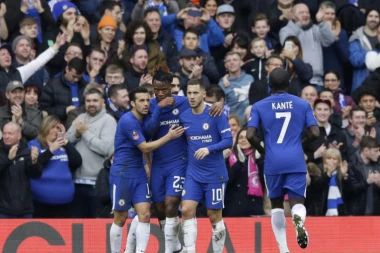 (VIDEO) Čelsi očerupao "Svrake"!