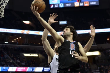 (VIDEO) NAMESTIO NIŠANSKE SPRAVE: Teo rešetao za tri u pobedi Klipersa, Bobi ni sekunde na parketu!