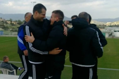 (VIDEO) LALATOVIĆ GLEDAO PARTIZAN: Trener Čukaričkog se srdačno pozdravio sa crno-belima