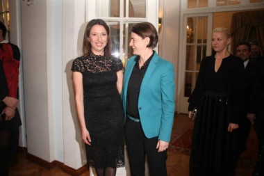 Uspostavljena saradnja Italije i Srbije na planu umetničke igre!