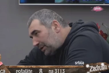 MIKI SMRTNO ZALJUBLJEN U KIJU!