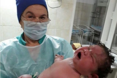 MAŠALA: Ruskinja rodila bebu džina i TO NIJE SVE!