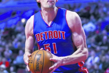 Holivud gori: BOBI STIGAO KOD TEA!