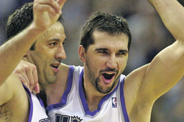 STOJAKOVIĆ I DIVAC U IDEALNOJ NBA PETORCI: Srbi među najboljim Evropljanima SVIH VREMENA!