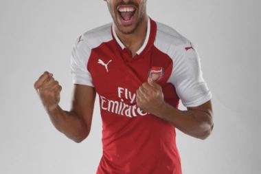 SAPUNICA ZAVRŠENA: Obamejang potpisao za Arsenal!