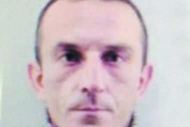 PREVARANT IZ KLINIČKOG CENTRA SRBIJE: Bivši čuvar izigravao doktora, pa varao pacijente!