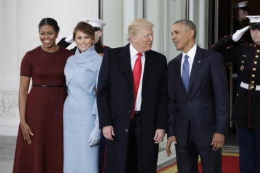 MIŠEL OBAMA OTKRILA ŠTA JOJ JE POKLONILA MELANIJA