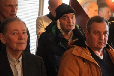 VUJOŠEVIĆ se pojavio na komemoracijI Miloradu Đuriću, A NJEGOV IZGLED JE SVE ZABRINUO!