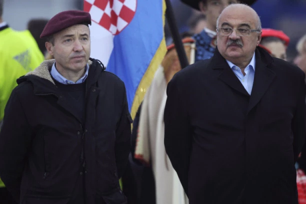 Hrvatski ministar odbrane podneo ostavku zbog pada aviona kod Zadra