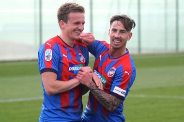 OPOMENA ZA CRNO-BELE: Viktorija razbila Legiju!