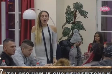 Zbog OVOGA je Luna pocrvenela od SRAMOTE!