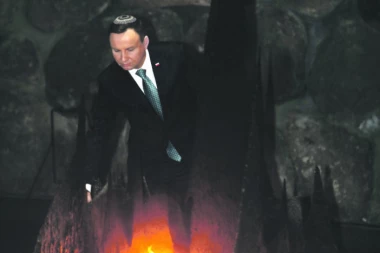 Poljaci u ratu sa Izraelom zbog smrti 6.000.000 Jevreja