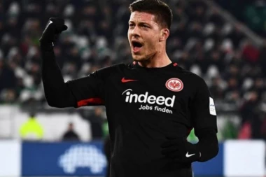 Boateng nahvalio Jovića: Ako ovako nastavi biće veliki igrač