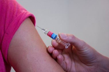 Španija među prvima priprema program sveobuhvatne vakcinacije protiv korone