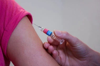 Berislav Vekić: Udarni talas gripa dočekujemo sa više od 500.000 vakcina
