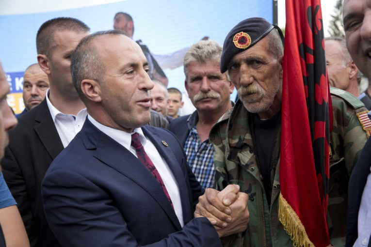 "OTROV" KOD PACOLIJA: Haradinaj zakopao ratne sekire sa Tačijem