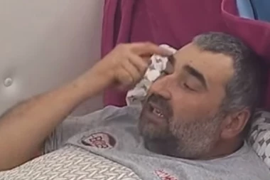 (VIDEO) Miki pobesneo na Anđela: VIČI TI NA MAJKU I UJU!