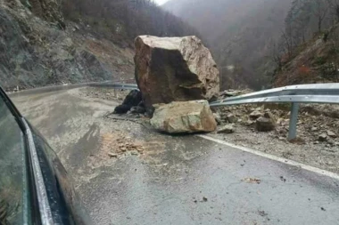 OKO SRBIJE VLADA SAM PAKAO: Divlja olujni vetar, bujice ruše sve pred sobom, SITUACIJA STRAŠNA!