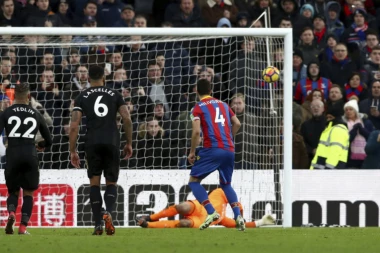 (VIDEO) SRBIN SPASILAC: Milivojević doneo bod Kristal Palasu