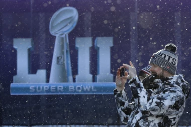 BLIŽI SE SPEKTAKL: Petriotsi jure šestu titulu, Iglsi igraju za prvi Superboul