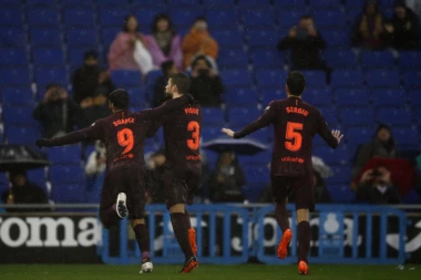 Pike ne igra protiv Valensije