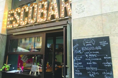 SRBIN NA UDARU: Prete mu jer drži lokal "Eskobar"