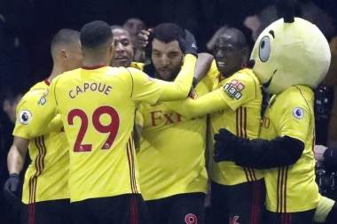 Kladionice prognoziraju: KO PRVI DOBIJA OTKAZ U PREMIJER LIGI?