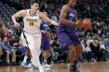 Jokić srušio Šarlot!