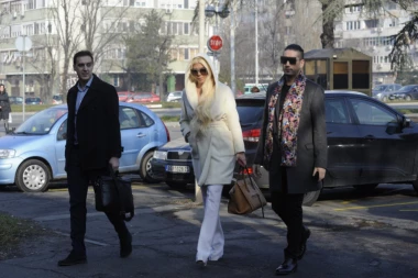 (EKSKLUZIVNI VIDEO) JK: UVEK SAM NEVINA kad se sudim sa Cecom