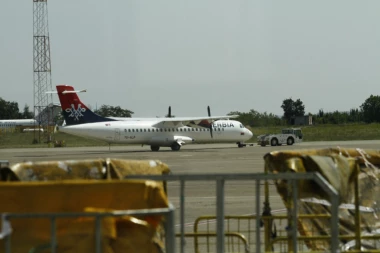 Moguća KAŠNJENJA poletanja i sletanja aviona u Srbiji i Crnoj Gori