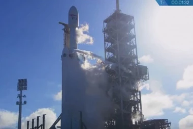 (VIDEO) REVOLUCIJA! Lansirana najsnažnija raketa na svetu