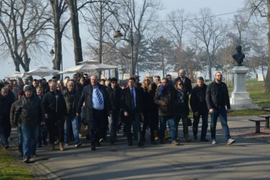 ŠEŠELJ: "Ukinuti finansiranje medija i NVO koje vrše antisrpsku funkciju!"