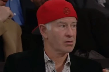 (VIDEO) GRK UĆUTKAO MEKINROA: Legendarni teniser ostao u čudu posle zakuvanja igrača Milvokija