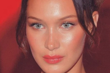 Bela Hadid ima dvojnicu?!