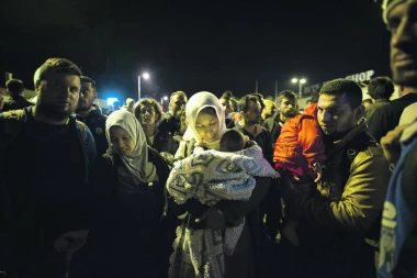 5,6 milijardi dolara za sirijske izbeglice, inače NESTAJE CELA POPULACIJA