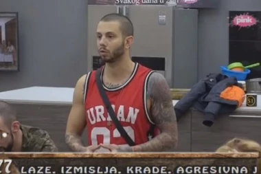 Filip bivšoj devojci: Go*narko, da se raspadaš, ne bih te pogledao!