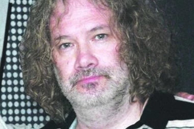 POLICIJA PONOVO HAPSI ANĐUSA? Voditelj optužen za iznudu, izbegava sud