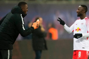 KAČAR SA KLUPE GLEDAO PORAZ AUGSBURGA: Lajpcig nastavio sa pobedama