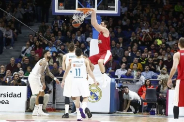 (VIDEO) MILUTINOV ZAKUCAO "KRALJEVE": Olimpijakos dobio triler u Madridu