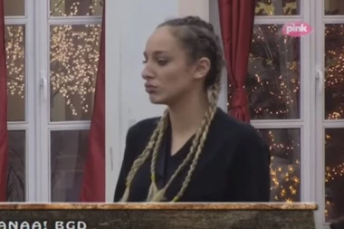 (VIDEO) Napolju se družila sa Anom Korać, a onda se sve preokrenulo - EVO ZBOG ČEGA!