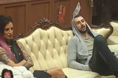 (VIDEO) IZDAO JE: Đekson odbacio Jelenu Krunić zbog Mine!