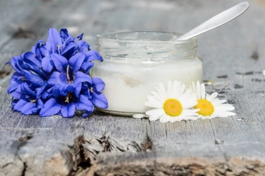 Kokosovo ulje UKLANJA AKNE samo ako se pravilno koristi!