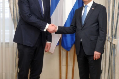 Vučić u Saboru s Jandrokovićem