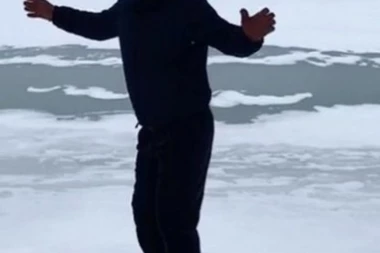 (VIDEO) SRPSKI ZET LUDOVAO U ČIKAGU: Švajnštajger hodao po zaleđenom jezeru